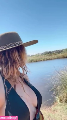 Katheryn Winnick [ katheryn-winnick ] - Waiting for you to stick your carrot in