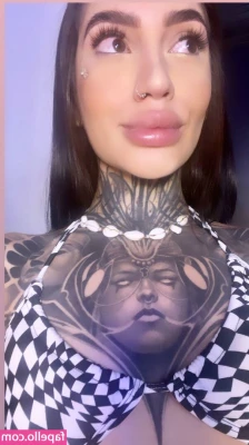 Sara Correa [ sara-correa ] - Chill with meDress code: undies if you must