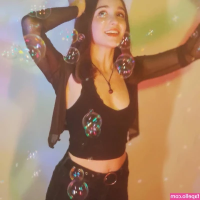 PerriKaryal - Once I move into my new room, I’ll be able to go live for you guys