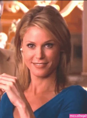Julie Bowen [ julie-bowen ] - Suddenly got motivated to take some pics for you 😘 enjoy
