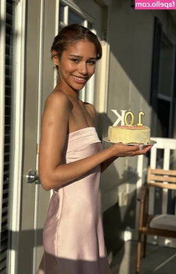 Mia Gates [ mia-gates ] - Makeout sessions are the best 🥰❤️