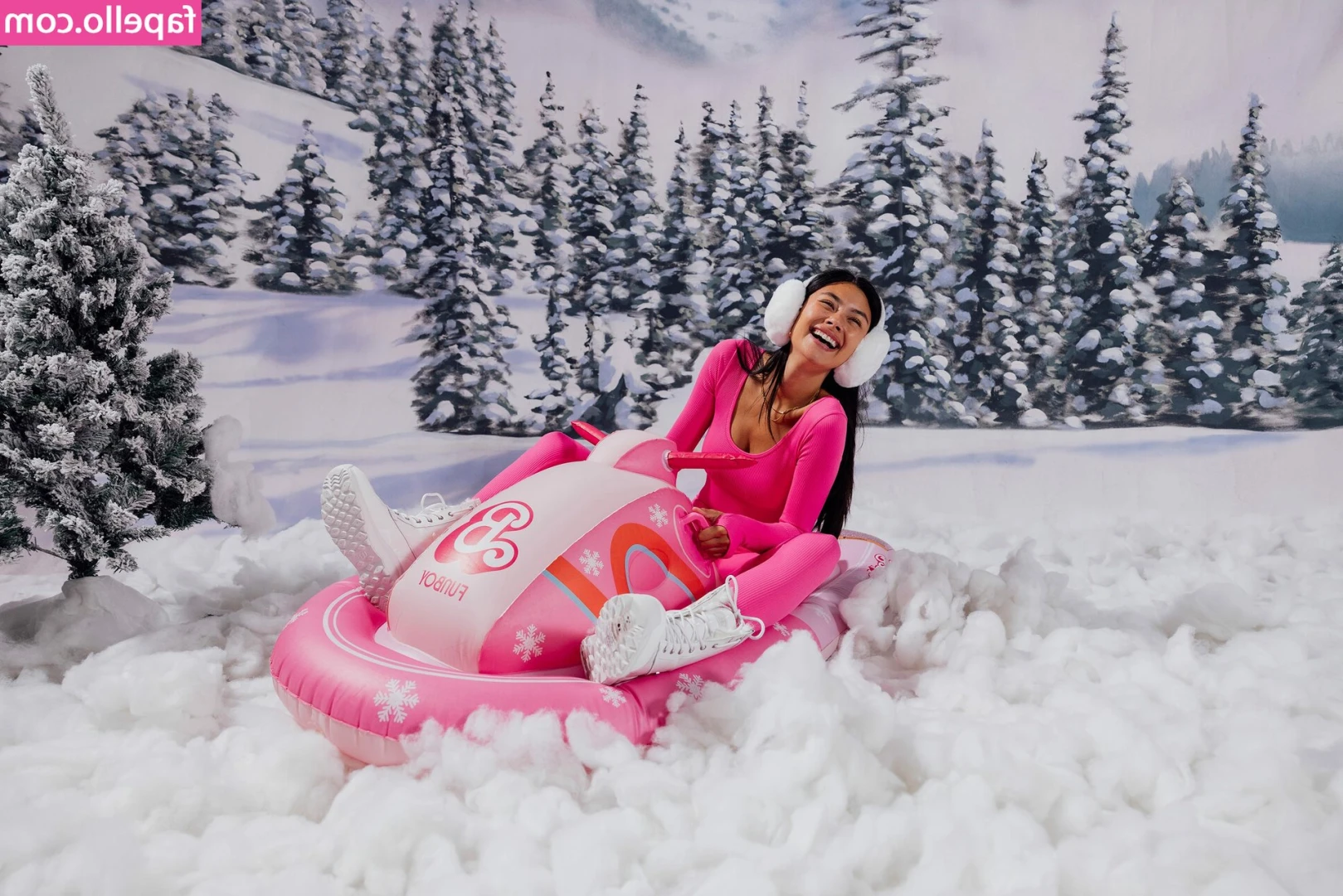 Barbie_snow [ barbie-snow ] - if i could have sex with two other me’s i would be SO happy  (ps as