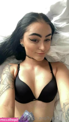 blazeyxoxo - I dont like to shower 🚿 alone! ما بحب اتحمم لحالي