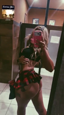 Manda Kay [ manda-kay ] - Legs spread and mouth open, is this your favourite view ;)