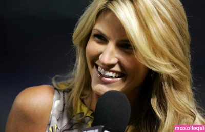 Erin Andrews [ erin-andrews ] - if you like big hard cocks and nice abs then you should be checking