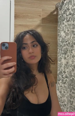 nefertittyyy - During Lockdown I liked to dress up like the slut I am and shake my