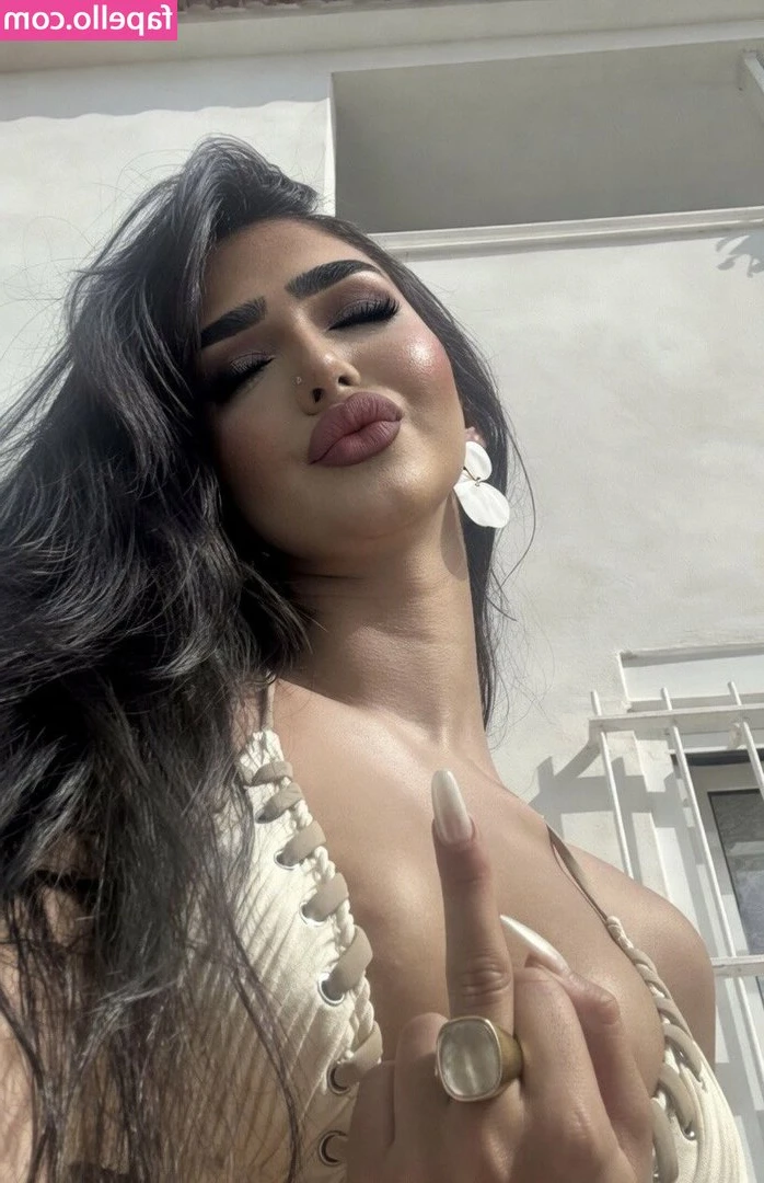 xaasthasharma - GAME DAY FUN 🏈 So let's have a little fun today...tip a bet of $10