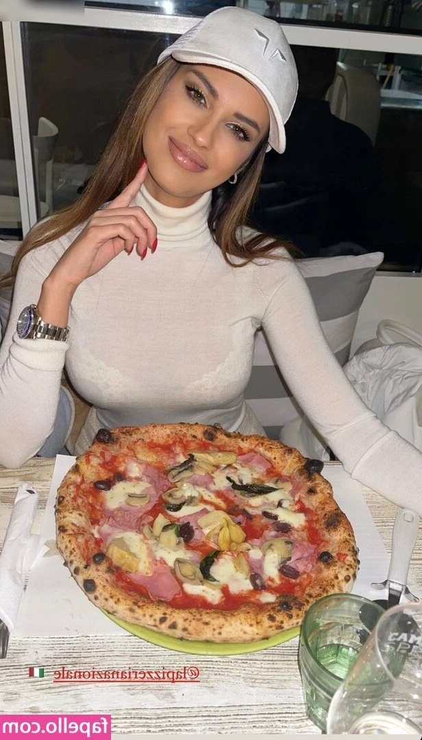 Eleonora Incardona [ eleonora-incardona ] - I d let you put it in between my boobies if you wanted