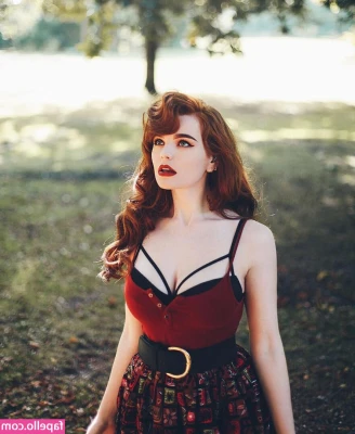 Miss Deadly Red [ miss-deadly-red ] - Your metal barbie 🩷