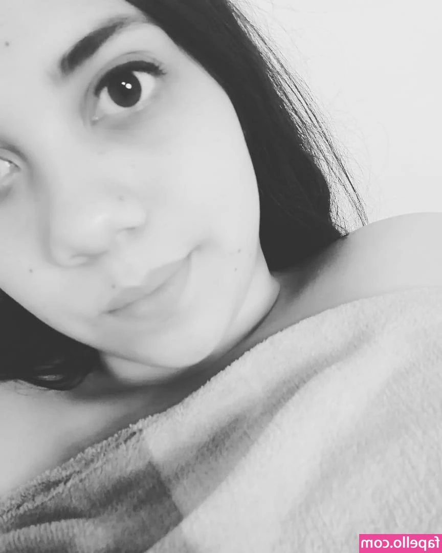 sweet_scarlett_ [ sweet-scarlett ] - Did I squirt? Find out