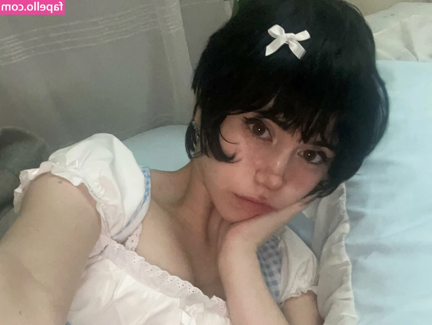 chickenburgerbaby - Te gusta verme en lencería?? o prefieres verme sin ella?😈  Do you