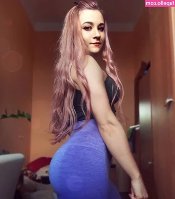 polish_girl [ polish-girl ] - @grazigoddess and Agata It's like a painting by Raffaello, these