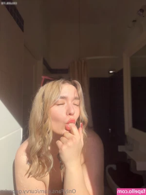 Geparrke - Merry Christmas Babes  I wish you all the fun and happiness AND I