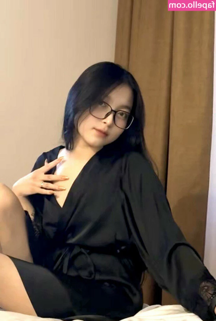 Kiko_Bae [ kiko-bae ] - Have you got some time for me rn daddy?👅 Check your DMs