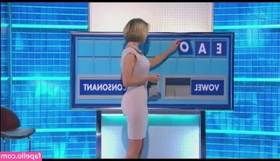 Rachel Riley [ rachel-riley ] - Vieni a schiaffeggiarmi un po’ il mio culo 🤭💦