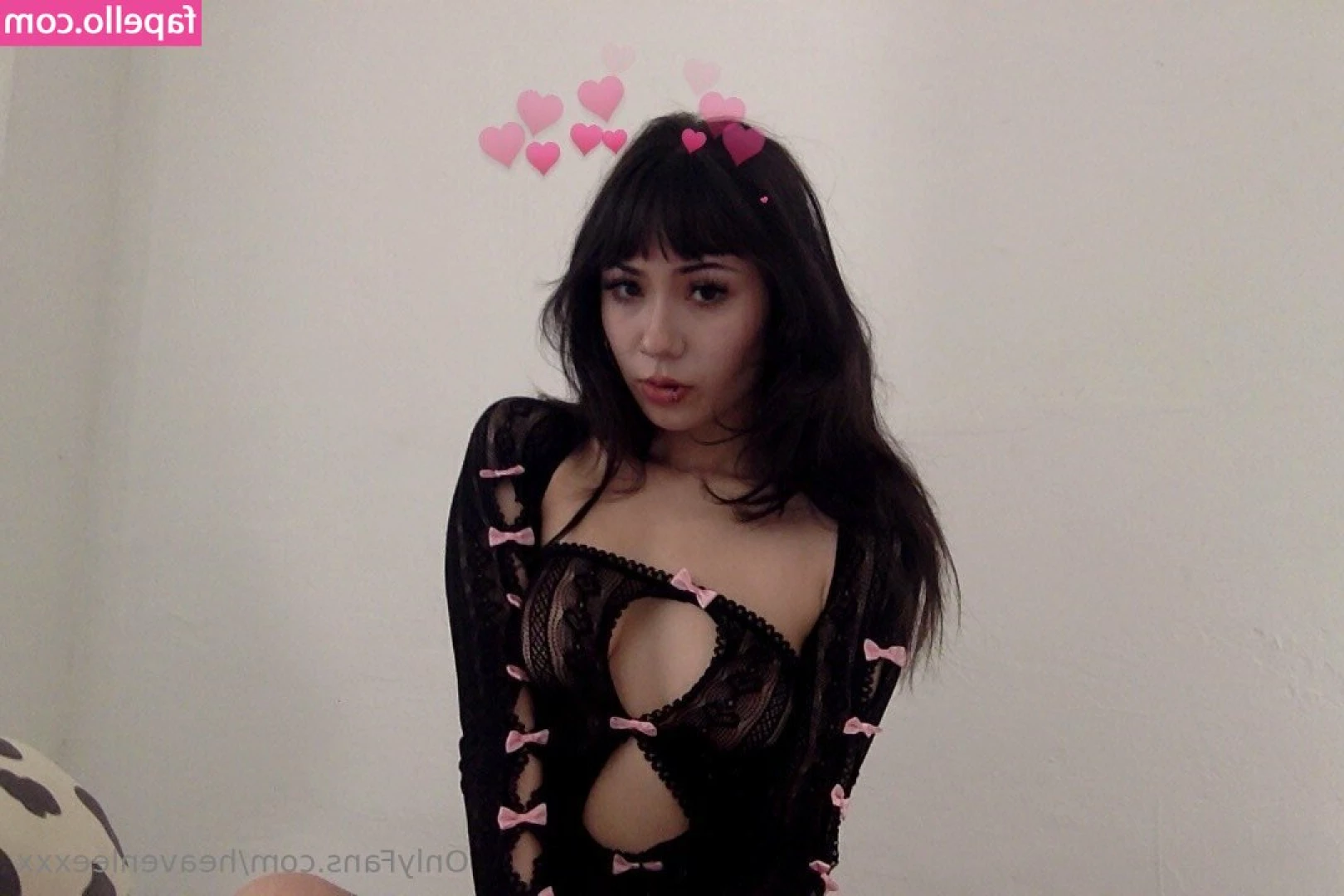 shinyykiraa - Swipe for a wink 😜