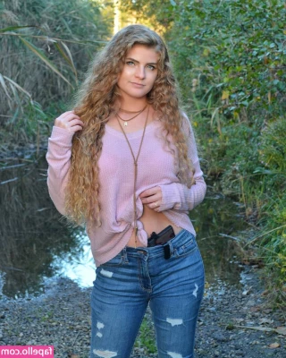 Kaitlin Bennett [ kaitlin-bennett ] - NEW CLIP  With the scuba season on us in force I thought I would make
