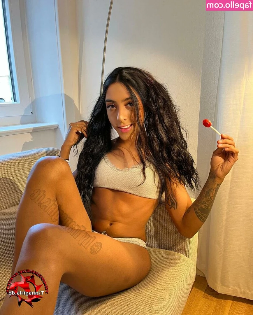 Nicole Berlin [ nicole-berlin ] - If you buy me tights or socks or things to wear for shoots  I'll get