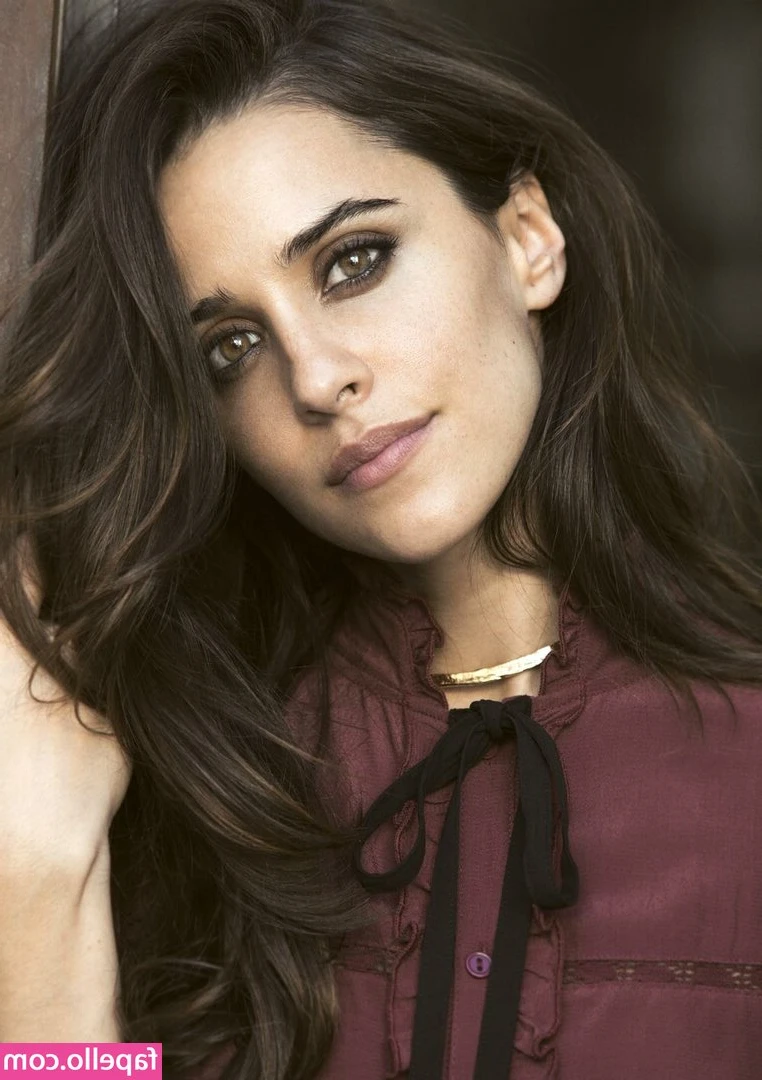 Macarena García [ macarena-garca ] - See my Twitter for a preview of the video I am currently editing