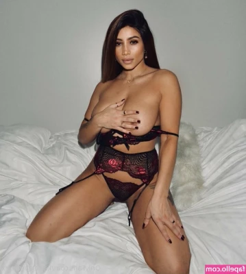 Kayleigh Morris [ kayleigh-morris ] - I do like to make an entrance and lets be honest, what would you do