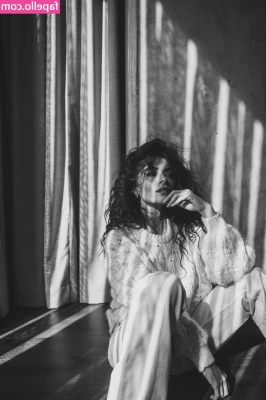 Sarah Shahi [ sarah-shahi ] - just woke up 🥰🥱