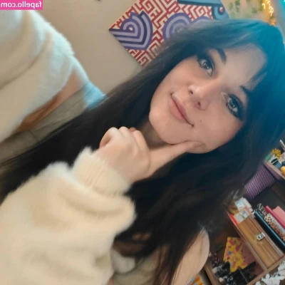 camillaisadoll - I dont need to wear panties when my fupa covers everything 🤭