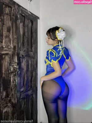 Vaniasse [ vaniasse-7 ] - Patiently waiting for you   Tip me for more