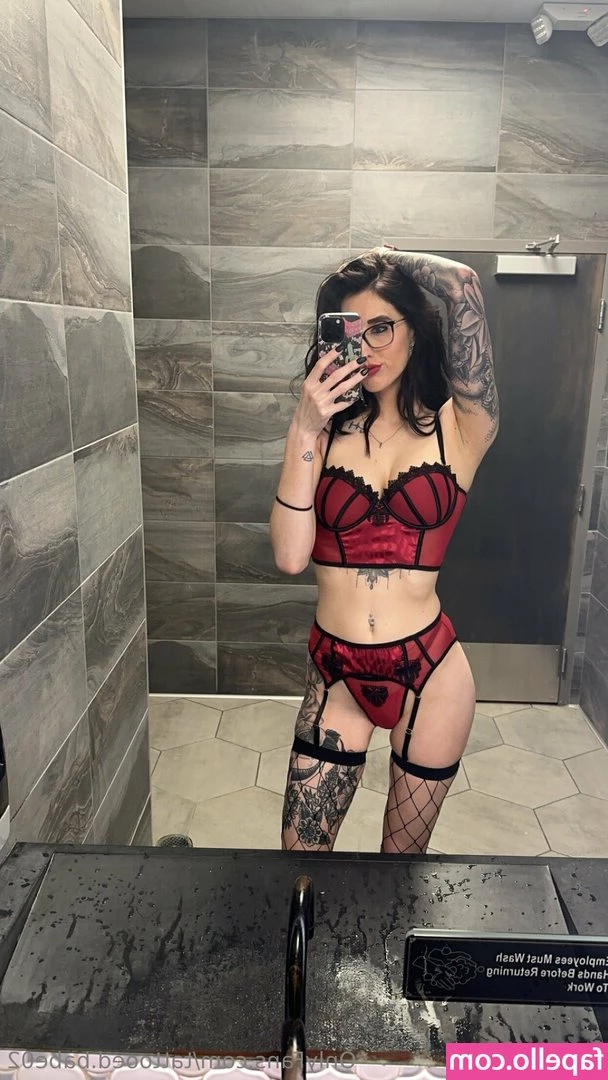 tattooed.babe02 [ tattooed-babe02 ] - Join me   Tips would be awesome this week for lunches