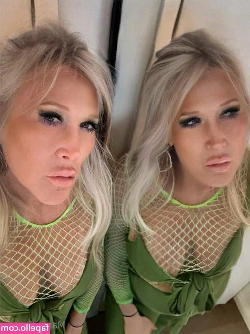 Mama Electra [ mama-electra ] - I'll show more skin next time 😉