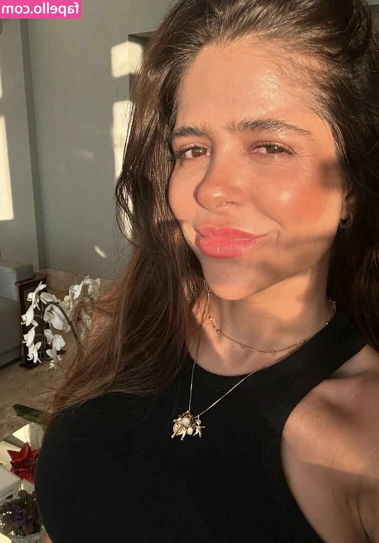 Naira Ávila [ naira-vila ] - Birthday videos coming tomorrow ;) just gonna tease Throughout the