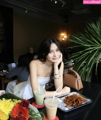 Sophia Camero [ sophia-camero ] - Send shytwerker a message with $10 tip and you’ll get a chance to