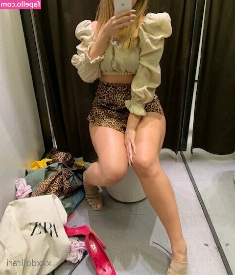 dollrari - It s a pleasure for you to give your money to a goddess like me