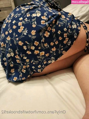 Hotwife Brooke [ hotwife-brooke ] - I thought you guys would love to know this about me! I’ll let you