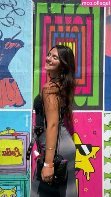 Isabelle Cunha [ isabelle-cunha ] - Your Majesty! Sua Majestade!