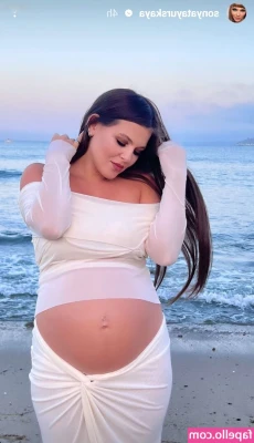 Sonya Tayurskaya [ sonya-tayurskaya ] - Update for you bbs💘 little surprise toward the end😘💦 Also-