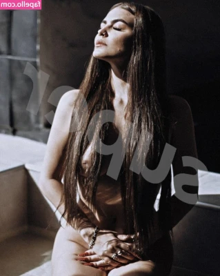 Sonya Tayurskaya [ sonya-tayurskaya ] - Enjoy a real life dive into my warm mouth. I love having my snacks
