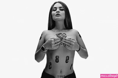 Sonya Tayurskaya [ sonya-tayurskaya ] - Kijkk naar mij blote geile kont!