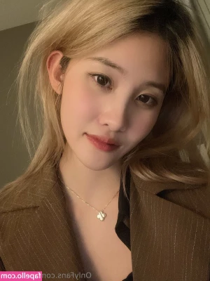 aiaixoxo7 - Would you like to have sex with a demon? 😈