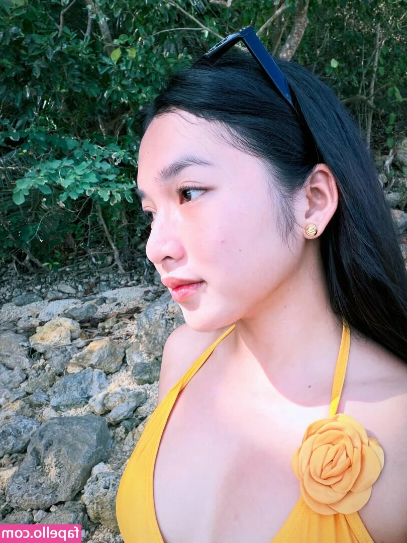 Reychelle Morales [ reychelle-morales ] - Like it?