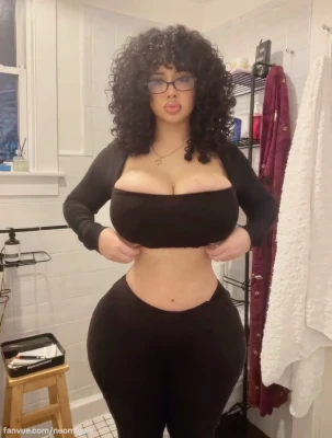 Neomi Gaia [ neomi-gaia ] - Horny witches @chubbyu