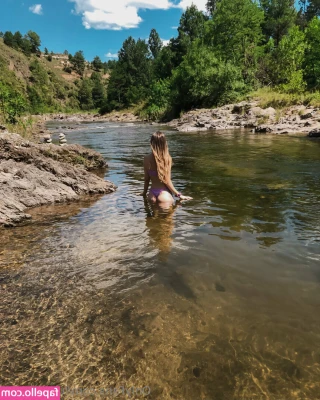 lunamuhler - can you show my booty some love!?