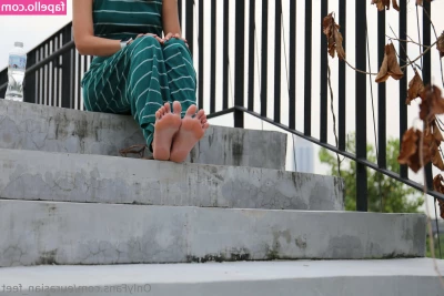 eurasian_feet [ eurasian-feet ] - TGIF   thank god I m freaky  Tip me  25 to get some freaky   Friday