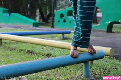 eurasian_feet [ eurasian-feet ] - Ky  amp  Lee   DMs