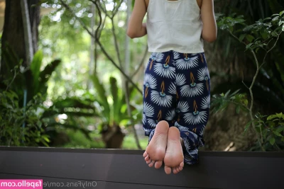 eurasian_feet [ eurasian-feet ] - hello my loves sorry to be gone so long