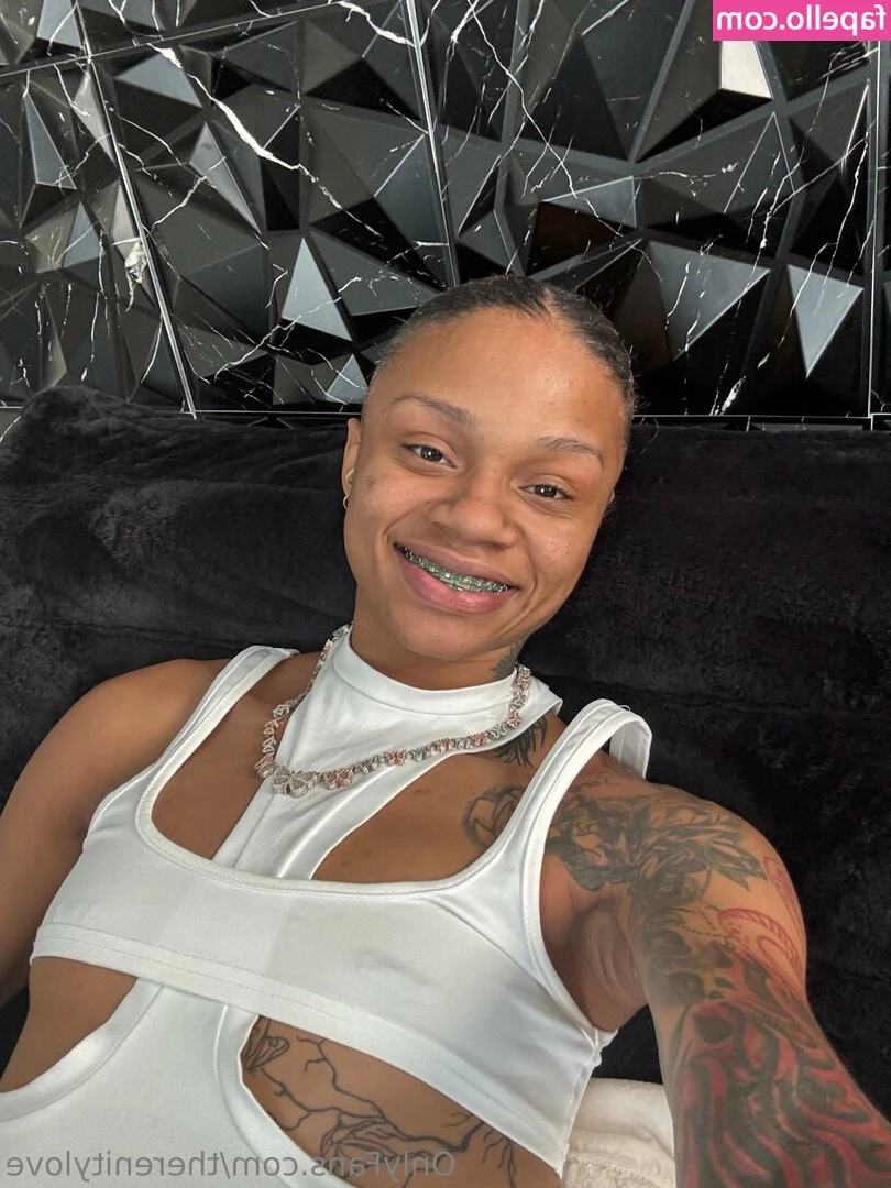therenitylove - 🚨🚨New Video🚨🚨Watch me suck his cock. Ride him and finish