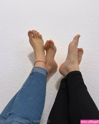 u455278272 - Some days  I spend my lunch hour feeding my hole with my 10  dildo