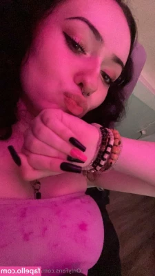 coixxparadise - My balls get squished