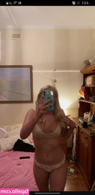 Bridget Williams [ bridget-williams ] - Just got outta the shower
