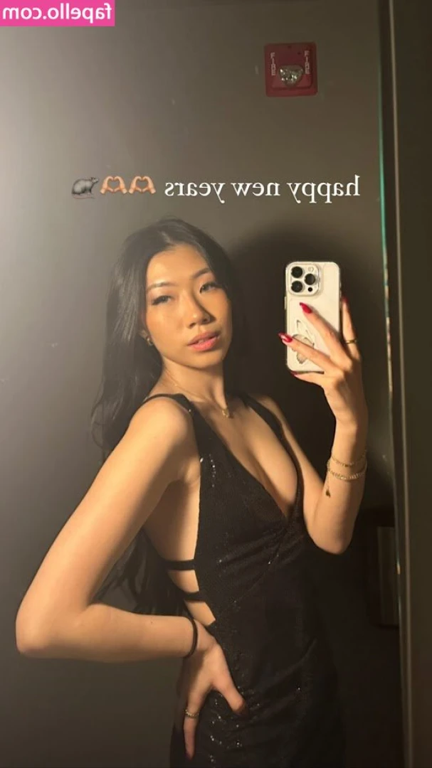Lauren Hung [ lauren-hung ] - I take this opportunity ... have a good Sunday 💋 Do you like