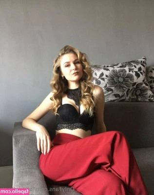 lolly_jully_x [ lolly-jully-x ] - Want to play with me? 😈